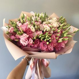 обалденный букет из эустомы