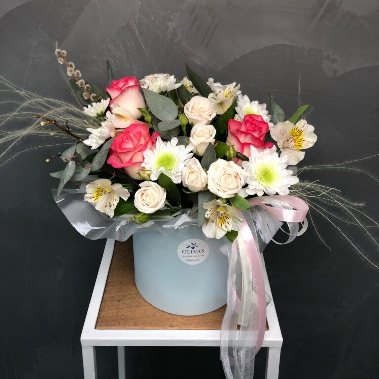 Цветы в интересных коробочках - Доставка цветов Феодосия - Цветы Oliva's