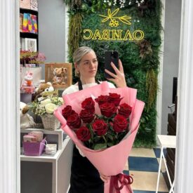 Букет красных роз сорта Эксплорер # 383