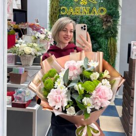 Прекрасный букет с французскими розами