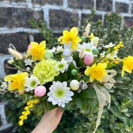 Пасхальная композиция с кроликом